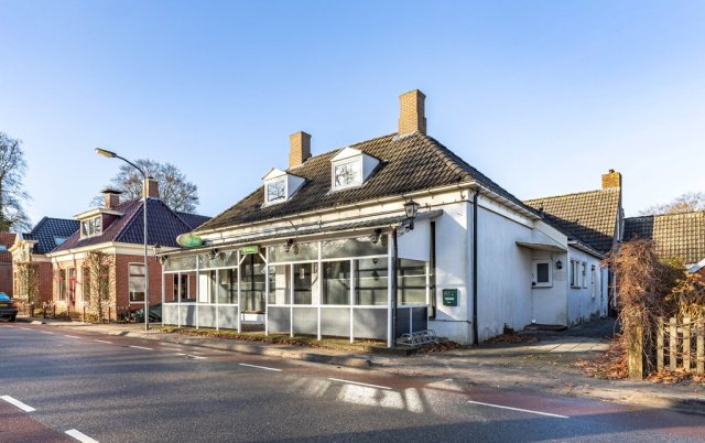 iQ Makelaars Schildwolde, Hoofdweg